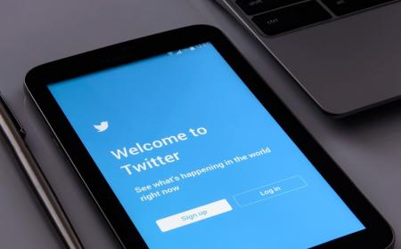 Brusel chce zakázat Twitter