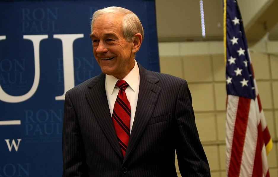 Ron Paul vidí jako výherce války na Ukrajině americké výrobce zbraní